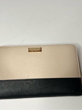 kate spade Two-Tone Cream and Black Zip Wallet